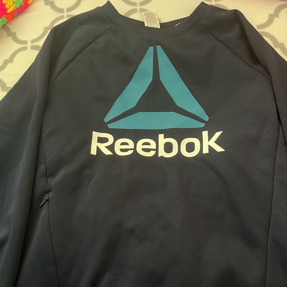 Reebok kids sweatshirt wore once just like brand new